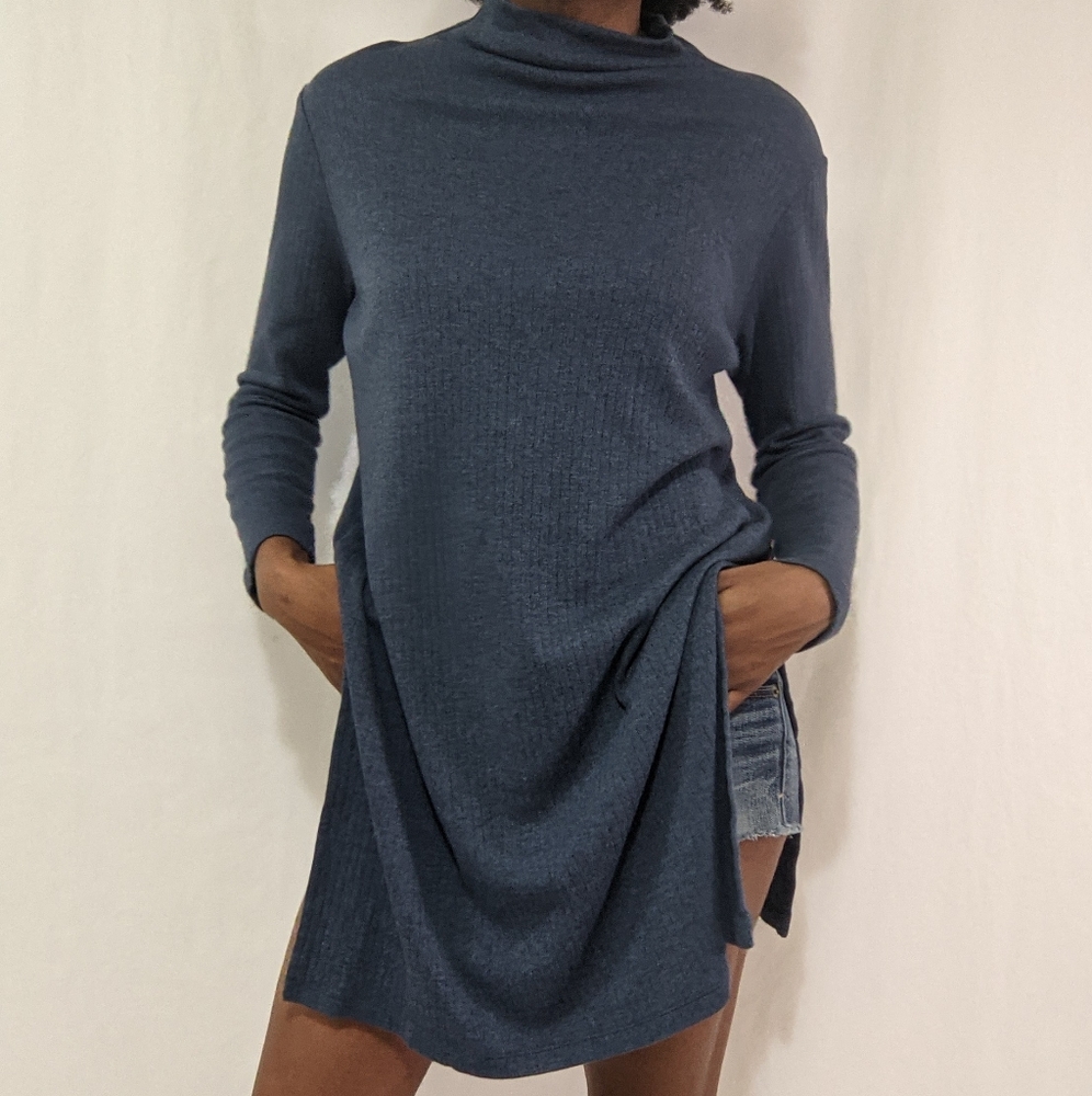 Uniqlo x Hana Tajima High Neck Side Split Tunic